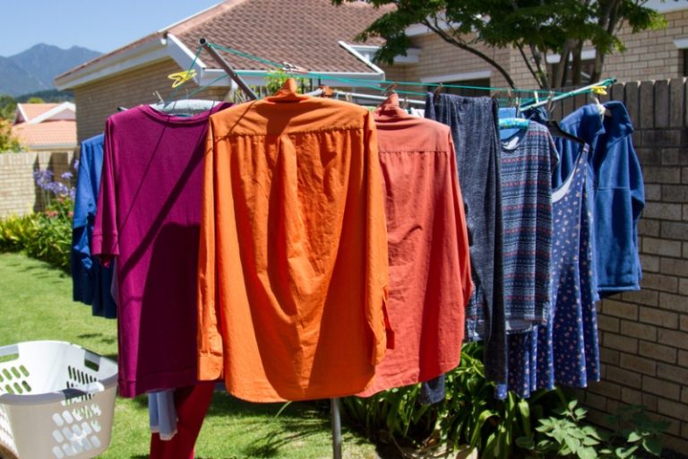 Understanding the Environmental Impact of Using Clotheslines